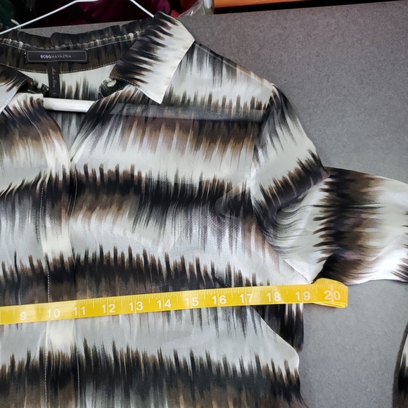 BCBGMAXAZRIA Printed Dress - Picture 9 of 11